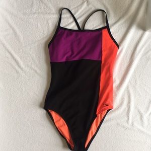 EUC Women’s Speedo Colorblock Swimsuit